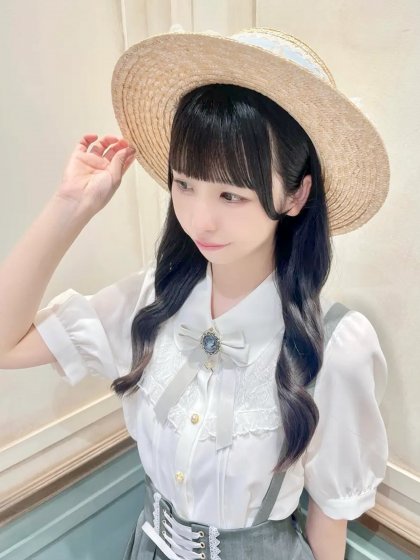 Classical Doll カメオリボンブラウス Classical Doll カメオリボンブラウス