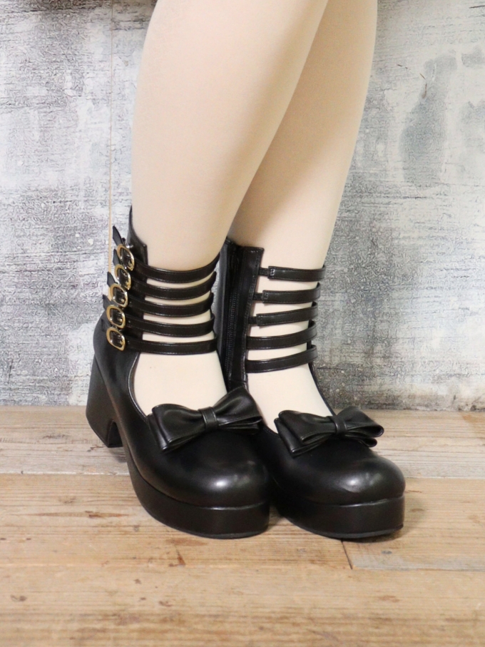 Mysterious Doll Strap Shoes