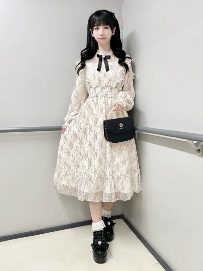 Twinkle Feminine レースワンピース Twinkle Feminine レースワンピース