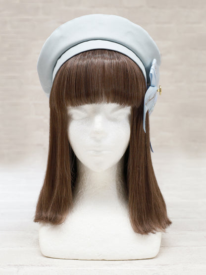 ロゴリボンブローチ付ベレー帽