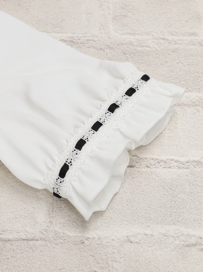 Chērie Lace レースアップブラウス